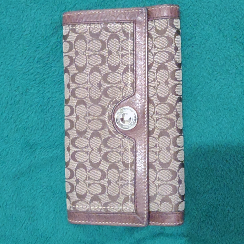 Coach brn logo wallet